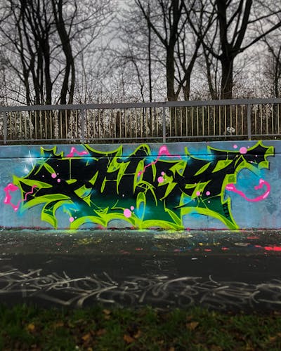 Black and Light Green Stylewriting by PUCK. This Graffiti is located in cologne, Germany and was created in 2024. This Graffiti can be described as Stylewriting and Wall of Fame.