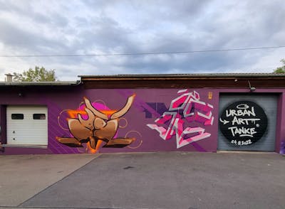 Coralle and Colorful Stylewriting by Modi and Kan. This Graffiti is located in Saalfeld, Germany and was created in 2022.