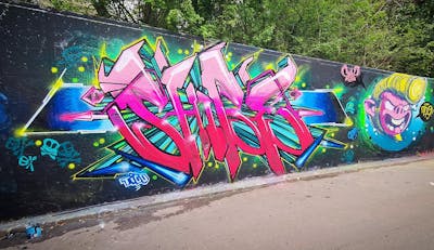 Colorful Stylewriting by Shibe and T79. This Graffiti is located in Southampton, United Kingdom and was created in 2022. This Graffiti can be described as Stylewriting and Characters.