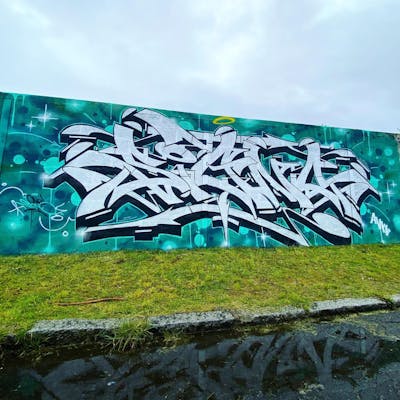 Chrome and Cyan Stylewriting by Signo. This Graffiti is located in France and was created in 2024.