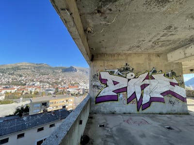 Chrome Stylewriting by Dihez. This Graffiti is located in Mostar, Bosnia and Herzegovina and was created in 2019. This Graffiti can be described as Stylewriting and Abandoned.