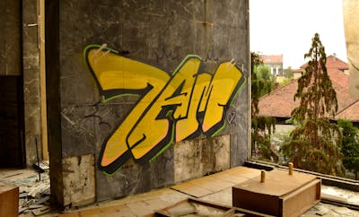 Beige Stylewriting by 7AM. This Graffiti is located in Novi Sad, CS and was created in 2013. This Graffiti can be described as Stylewriting and Street Bombing.