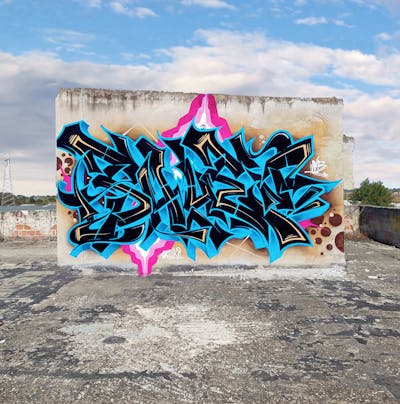 Light Blue and Black and Colorful Stylewriting by Classiks, STBcrew and shuen. This Graffiti is located in Larisa, Greece and was created in 2023. This Graffiti can be described as Stylewriting and Abandoned.