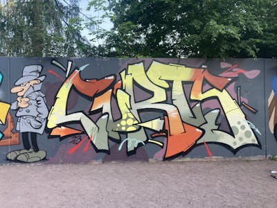 Colorful and Grey Stylewriting by Curt. This Graffiti is located in Regensburg, Germany and was created in 2023. This Graffiti can be described as Stylewriting, Characters and Wall of Fame.