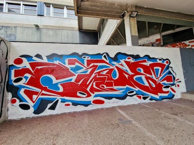 Red and White and Light Blue Stylewriting by Clue. This Graffiti is located in Venezia, Italy and was created in 2023.