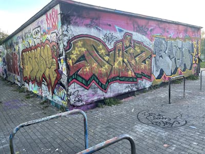 Colorful Stylewriting by Twis, wade and BAFÖG. This Graffiti is located in Germany and was created in 2022. This Graffiti can be described as Stylewriting and Wall of Fame.
