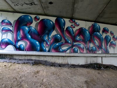 Coralle and Blue Stylewriting by Kezam. This Graffiti is located in Auckland, New Zealand and was created in 2022. This Graffiti can be described as Stylewriting, 3D and Abandoned.