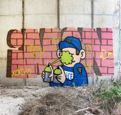 Colorful Characters by imon boy. This Graffiti is located in Spain and was created in 2021. This Graffiti can be described as Characters.