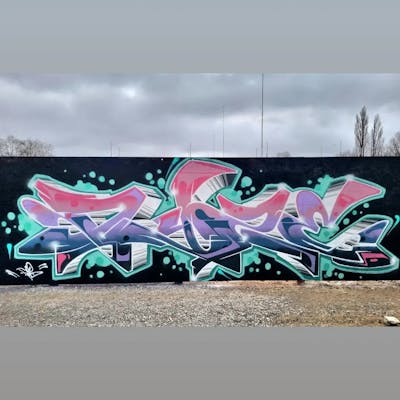 Colorful Stylewriting by Dyze. This Graffiti is located in Bern, Switzerland and was created in 2024. This Graffiti can be described as Stylewriting and Wall of Fame.
