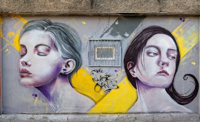 Grey and Yellow Characters by Cors One. This Graffiti is located in Berlin, Germany and was created in 2022. This Graffiti can be described as Characters, Murals and Streetart.