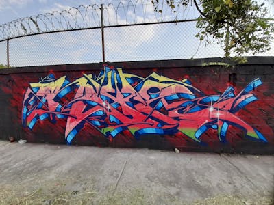 Red and Colorful Stylewriting by Roye. This Graffiti is located in Queretaro, Mexico and was created in 2022.