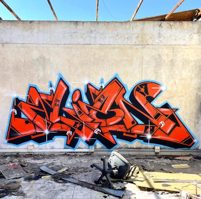 Red and Light Blue Stylewriting by Thetan. This Graffiti is located in Italy and was created in 2022. This Graffiti can be described as Stylewriting and Abandoned.