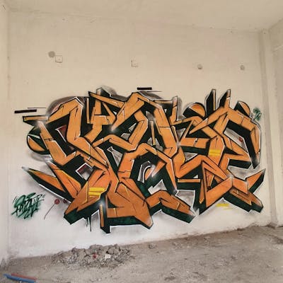 Orange Stylewriting by Spant. This Graffiti is located in Levadia, Greece and was created in 2023.