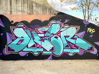 Cyan and Violet and Coralle Stylewriting by Aker. This Graffiti is located in Barcelona, Spain and was created in 2022.