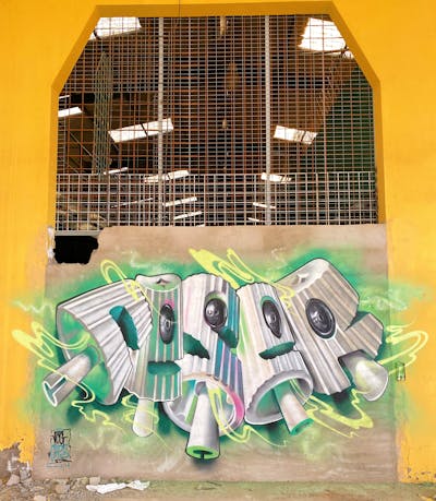 White and Light Green and Colorful Stylewriting by Ceser87 and ceser. This Graffiti is located in Gran Canaria, Spain and was created in 2023. This Graffiti can be described as Stylewriting, Characters, 3D and Abandoned.