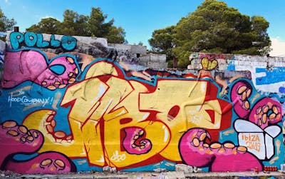 Colorful Stylewriting by Jibo and MDS. This Graffiti is located in Ibiza, Spain and was created in 2019. This Graffiti can be described as Stylewriting, Characters and Wall of Fame.