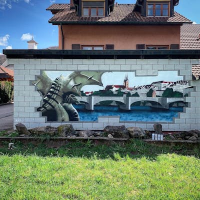 Grey Characters by Menni96. This Graffiti is located in Lörrach, Germany and was created in 2022. This Graffiti can be described as Characters and Commission.