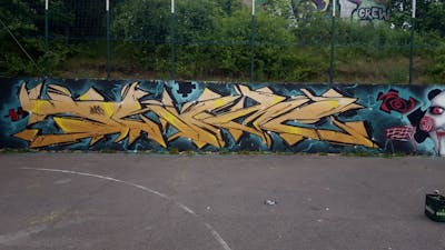 Beige and Cyan Stylewriting by Prime. This Graffiti is located in Halle/Saale, Germany and was created in 2022.