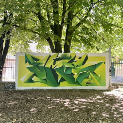 Light Green and Green Stylewriting by Czosen1. This Graffiti is located in Warsaw, Poland and was created in 2023. This Graffiti can be described as Stylewriting and 3D.