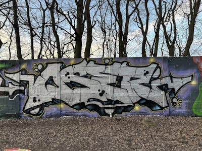 Chrome Stylewriting by Oser and Muser. This Graffiti is located in Leipzig, Germany and was created in 2024.