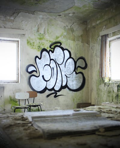 Chrome Stylewriting by Fork Imre. This Graffiti is located in Budapest, Hungary and was created in 2019. This Graffiti can be described as Stylewriting and Abandoned.