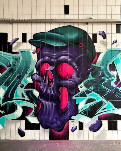 Violet and Cyan Characters by Tokk. This Graffiti is located in Bremen, Germany and was created in 2022.