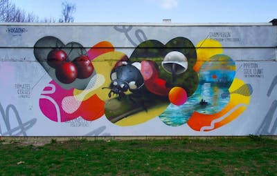 Colorful Characters by Koga one. This Graffiti is located in Metz, France and was created in 2019. This Graffiti can be described as Characters and Murals.