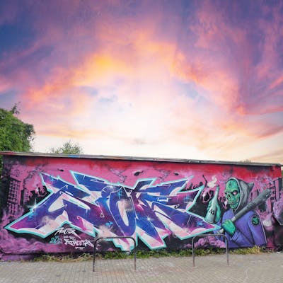 Colorful and Violet Stylewriting by Riots and Kasimir. This Graffiti is located in Leipzig, Germany and was created in 2022. This Graffiti can be described as Stylewriting, Characters and Wall of Fame.