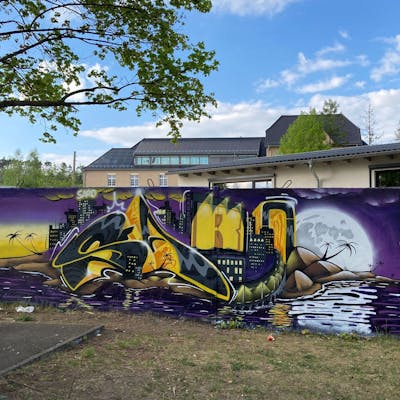 Violet and Yellow Stylewriting by Saro. This Graffiti is located in Germany and was created in 2022.