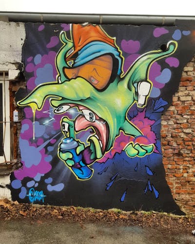 Colorful and Light Green Characters by Hu-Man. This Graffiti is located in Hamburg, Germany and was created in 2024. This Graffiti can be described as Characters, Streetart and Abandoned.