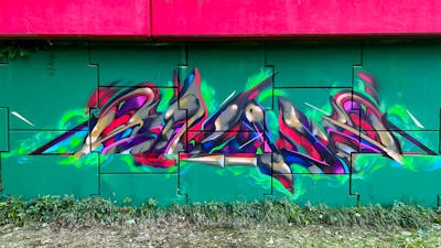 Colorful and Light Green Stylewriting by SNUZ. This Graffiti is located in lublin, Poland and was created in 2023.
