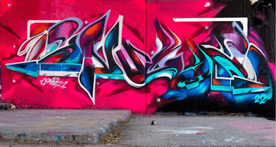 Colorful Stylewriting by SNUZ. This Graffiti is located in madrid, Spain and was created in 2022.