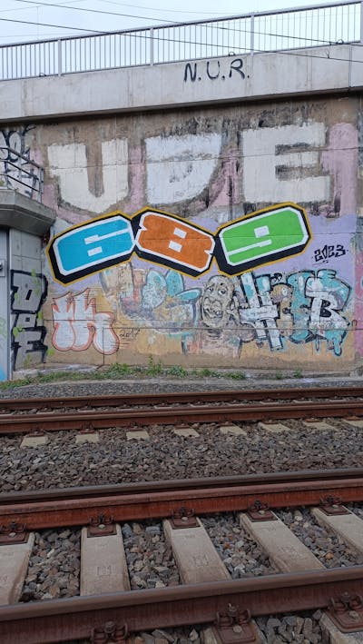 Colorful Stylewriting by 689, 689ers, Doe, VDE, HCCB and TK. This Graffiti is located in Germany and was created in 2023. This Graffiti can be described as Stylewriting and Line Bombing.