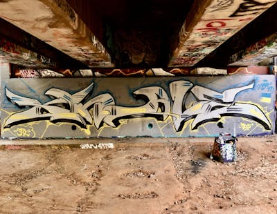 Grey Stylewriting by Xhale. This Graffiti is located in Perth, Australia and was created in 2022. This Graffiti can be described as Stylewriting and Abandoned.