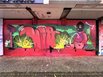 Red and Green and Colorful Stylewriting by Radikalinski and Run. This Graffiti is located in Germany and was created in 2024. This Graffiti can be described as Stylewriting, Characters and Streetart.