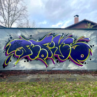 Blue and Violet and Yellow Stylewriting by MicRoFiks, Rofiks and Fiks. This Graffiti is located in Germany and was created in 2022. This Graffiti can be described as Stylewriting and Wall of Fame.