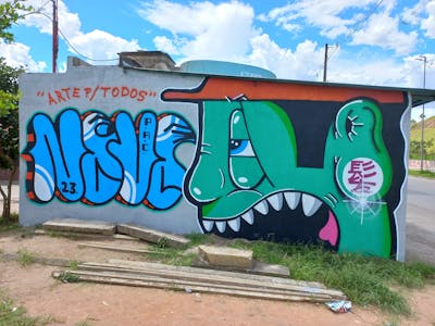Light Blue and Light Green Stylewriting by Kbelo and novo. This Graffiti is located in São Paulo, Brazil and was created in 2023. This Graffiti can be described as Stylewriting, Characters and Throw Up.
