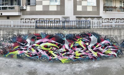 Colorful Stylewriting by Fresk. This Graffiti is located in Izmir, Turkey and was created in 2021. This Graffiti can be described as Stylewriting.