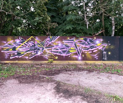 Colorful and Black Special by Gosp. This Graffiti is located in Döbeln, Germany and was created in 2021. This Graffiti can be described as Special and Stylewriting.