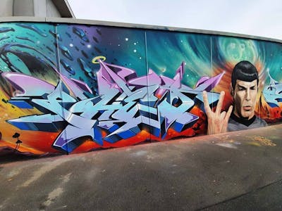 Colorful Stylewriting by Phet and Mate. This Graffiti is located in Berlin, Germany and was created in 2020. This Graffiti can be described as Stylewriting, Characters and Wall of Fame.