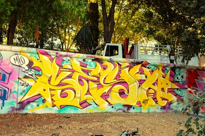 Yellow and Colorful Stylewriting by Sesa. This Graffiti is located in Sevilla, Spain and was created in 2022.