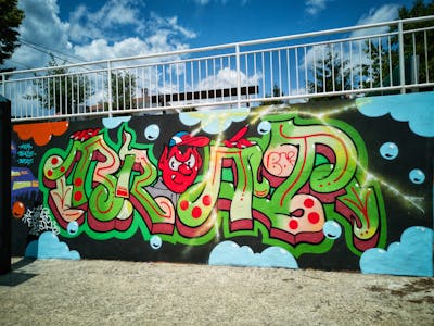 Light Green and Colorful Stylewriting by Brat. This Graffiti is located in Rijeka, Croatia and was created in 2022. This Graffiti can be described as Stylewriting and Characters.
