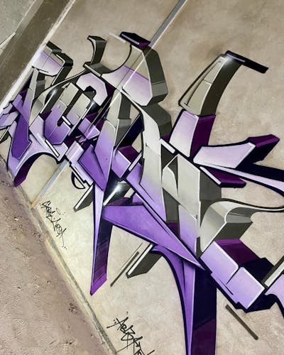 Grey and Violet Stylewriting by Pork. This Graffiti is located in Germany and was created in 2021. This Graffiti can be described as Stylewriting.