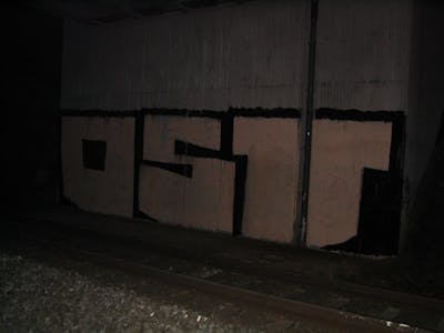 Coralle and Black Stylewriting by urine, OST and kafor. This Graffiti is located in Bitterfeld, Germany and was created in 2008. This Graffiti can be described as Stylewriting, Street Bombing and Roll Up.