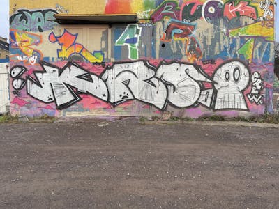 Chrome and Colorful Stylewriting by KRS. This Graffiti is located in Leipzig, Germany and was created in 2021.