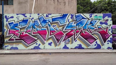 Colorful Stylewriting by Enter. This Graffiti is located in Querétaro, Mexico and was created in 2022. This Graffiti can be described as Stylewriting and Wall of Fame.