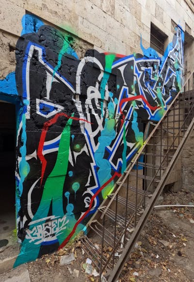 Colorful Stylewriting by Moosem135. This Graffiti is located in Baku, Azerbaijan and was created in 2022. This Graffiti can be described as Stylewriting and Abandoned.