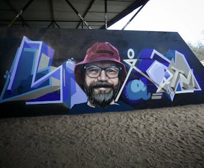 Blue and Colorful Stylewriting by Mister Oreo and Liam. This Graffiti is located in Duisburg, Germany and was created in 2022. This Graffiti can be described as Stylewriting, Characters and Wall of Fame.