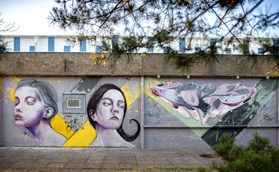 Grey Stylewriting by Cors and Cors One. This Graffiti is located in Berlin, Germany and was created in 2022. This Graffiti can be described as Stylewriting, Characters and Streetart.