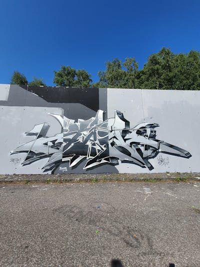 Grey Stylewriting by Abik. This Graffiti is located in Hamburg, Germany and was created in 2022. This Graffiti can be described as Stylewriting and Wall of Fame.
